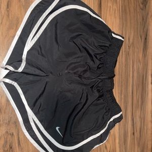 NWOT nike shorts
